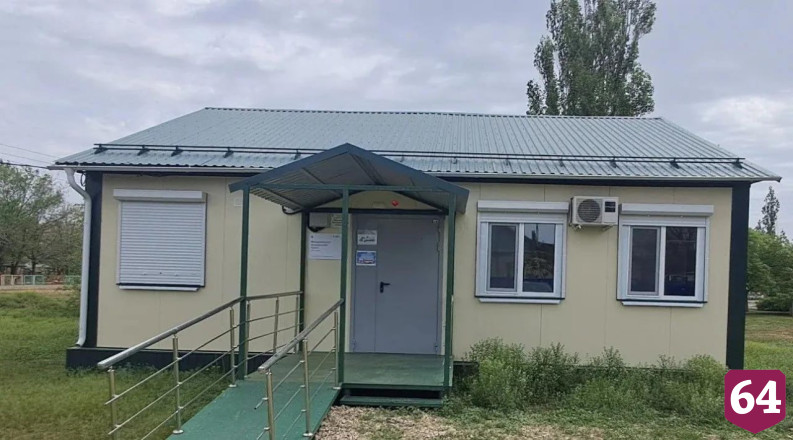 Жители саратовского села отметили работу молодого фельдшера